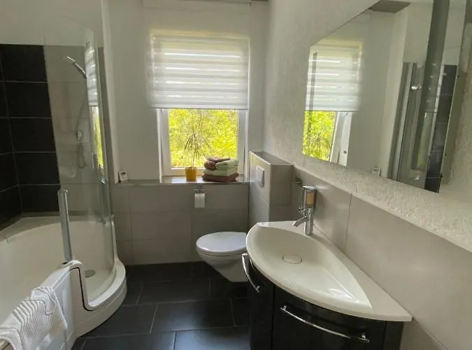 Zum Saaletalblick Apartman *